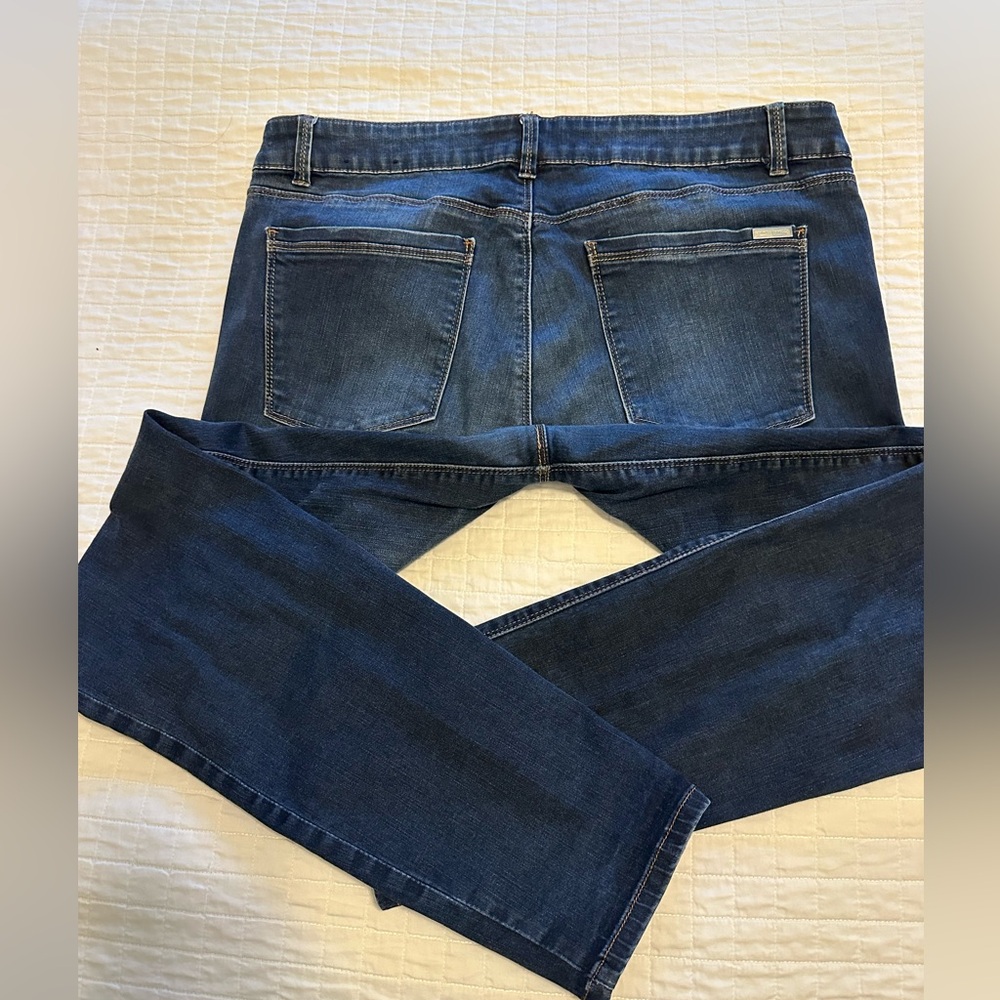 WHBM Skinny Leg Dark distressed denim. Size 12R - Picture 5 of 16